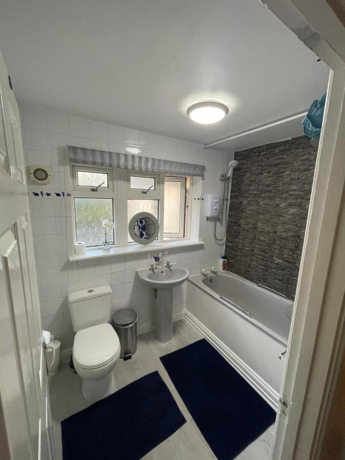 Hotel Shared House In Chakeshill Drive Bristol Exterior foto
